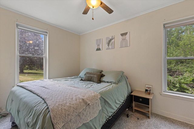 N68W29902 Hartling ROAD, Hartland, WI 53029