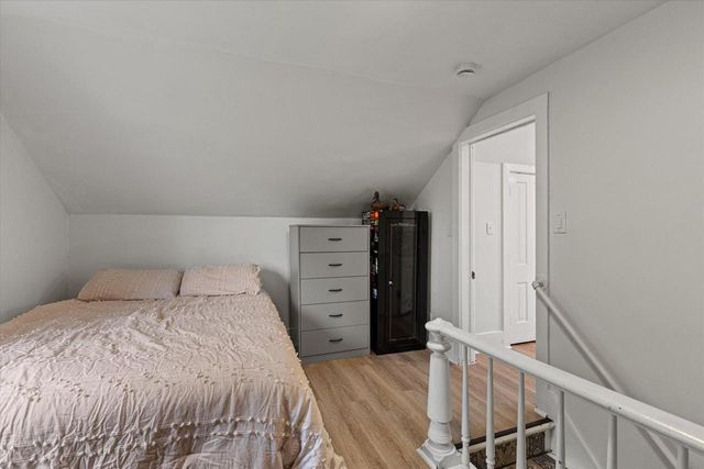 N68W29902 Hartling ROAD, Hartland, WI 53029