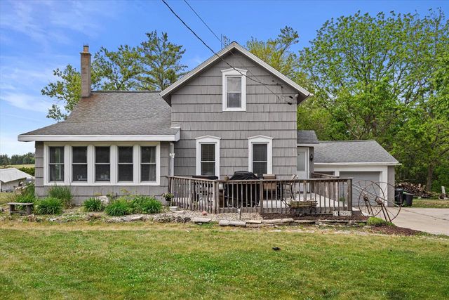 N68W29902 Hartling ROAD, Hartland, WI 53029