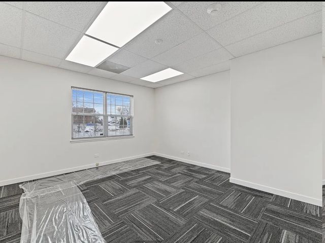 715 E Irving Park Road, Roselle, IL 60172