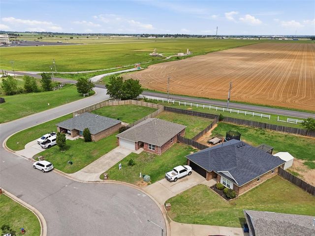 2316 Bradford Circle, Newcastle, OK 73065