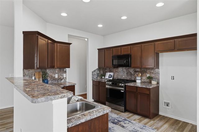 2316 Bradford Circle, Newcastle, OK 73065