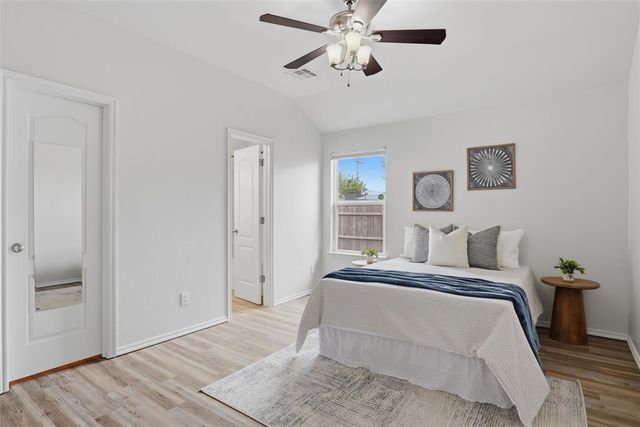 2316 Bradford Circle, Newcastle, OK 73065