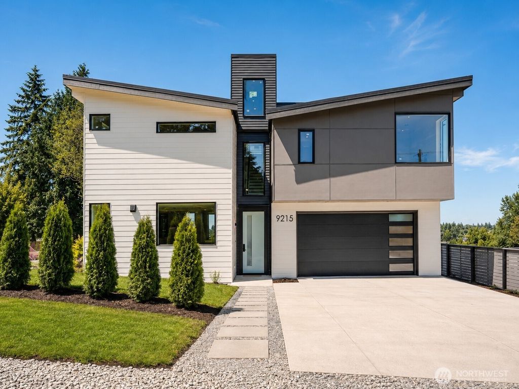 9215 22nd Avenue SW, Seattle, WA 98106