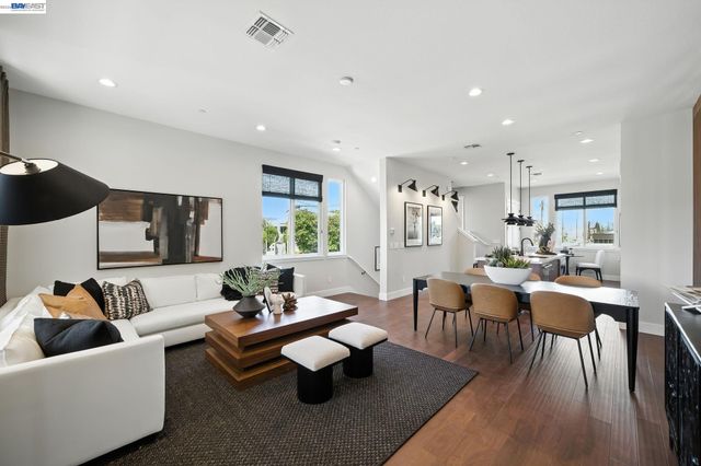 1925 Grand Street, Alameda, CA 94501