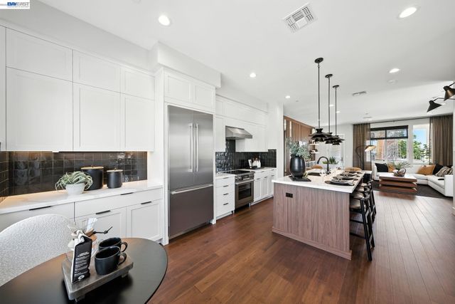 1925 Grand Street, Alameda, CA 94501