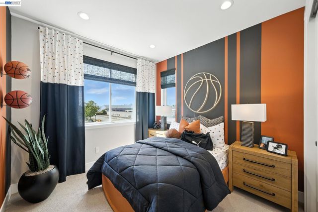 1925 Grand Street, Alameda, CA 94501