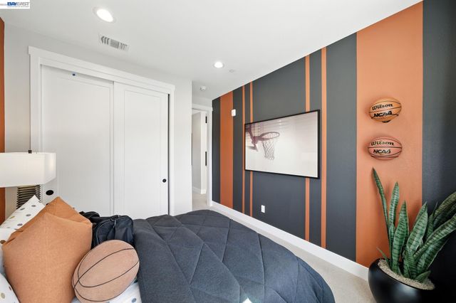 1925 Grand Street, Alameda, CA 94501