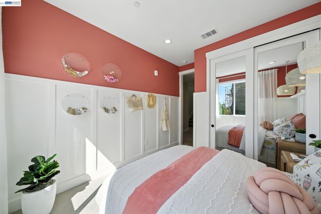 1925 Grand Street, Alameda, CA 94501