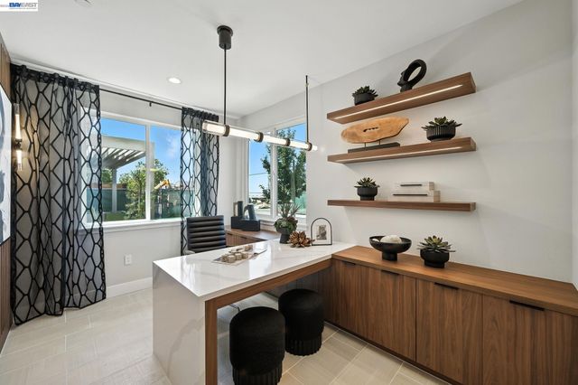 1925 Grand Street, Alameda, CA 94501