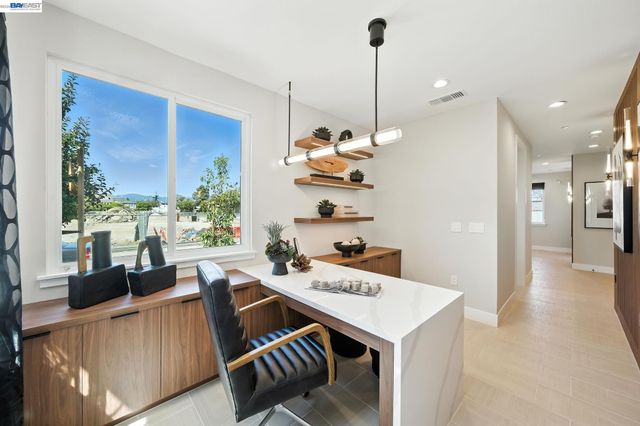 1925 Grand Street, Alameda, CA 94501