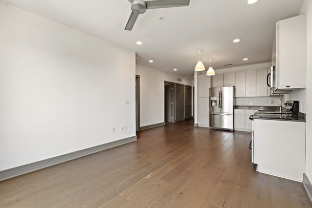 1260 Martin St Apt 306, Nashville, TN 37203