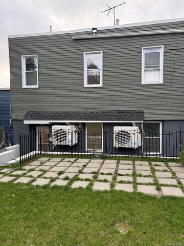 3939 Crescent Street, Long Island City, NY 11101