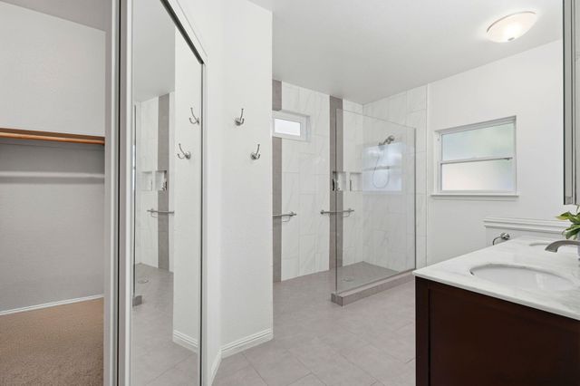 3917 E Stapp Court, Visalia, CA 93292