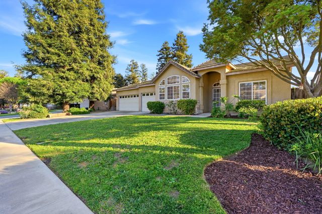 3917 E Stapp Court, Visalia, CA 93292