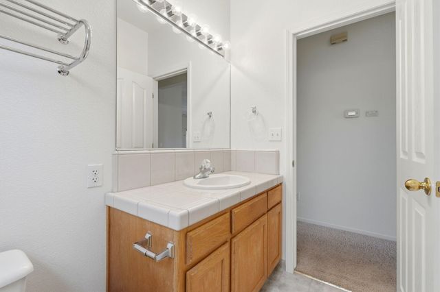 3917 E Stapp Court, Visalia, CA 93292