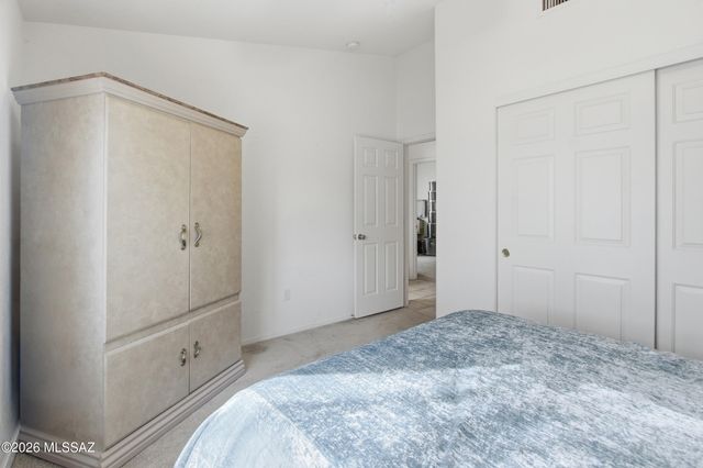 10605 E Heartleaf Willow Drive, Tucson, AZ 85747