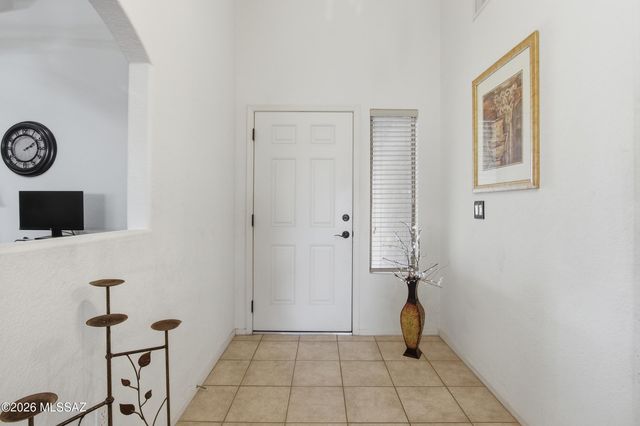 10605 E Heartleaf Willow Drive, Tucson, AZ 85747