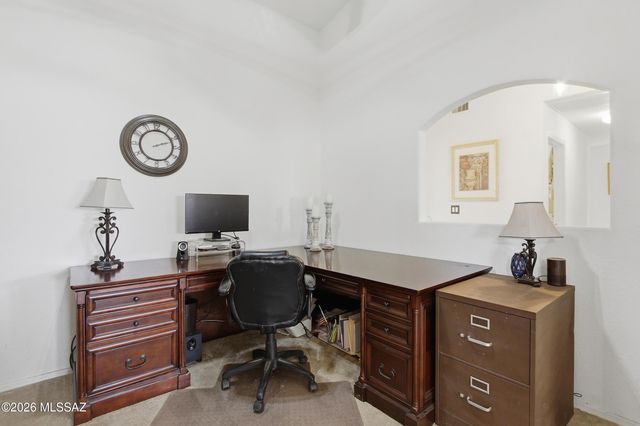 10605 E Heartleaf Willow Drive, Tucson, AZ 85747