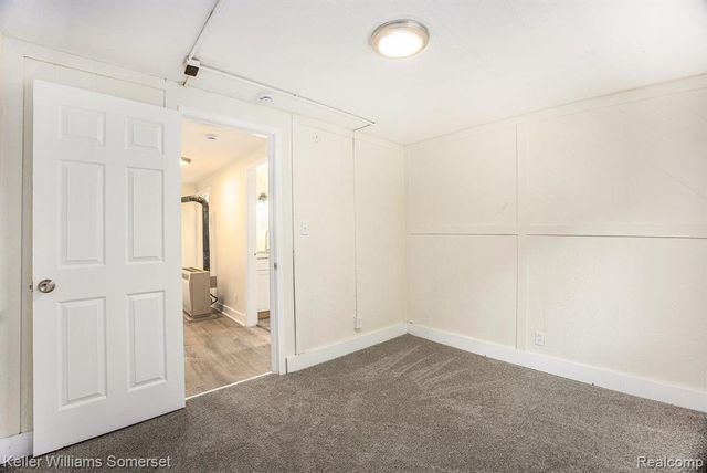 449 W Evelyn Avenue, Hazel Park, MI 48030