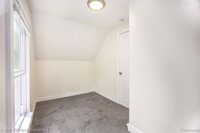449 W Evelyn Avenue, Hazel Park, MI 48030