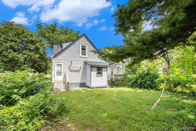449 W Evelyn Avenue, Hazel Park, MI 48030