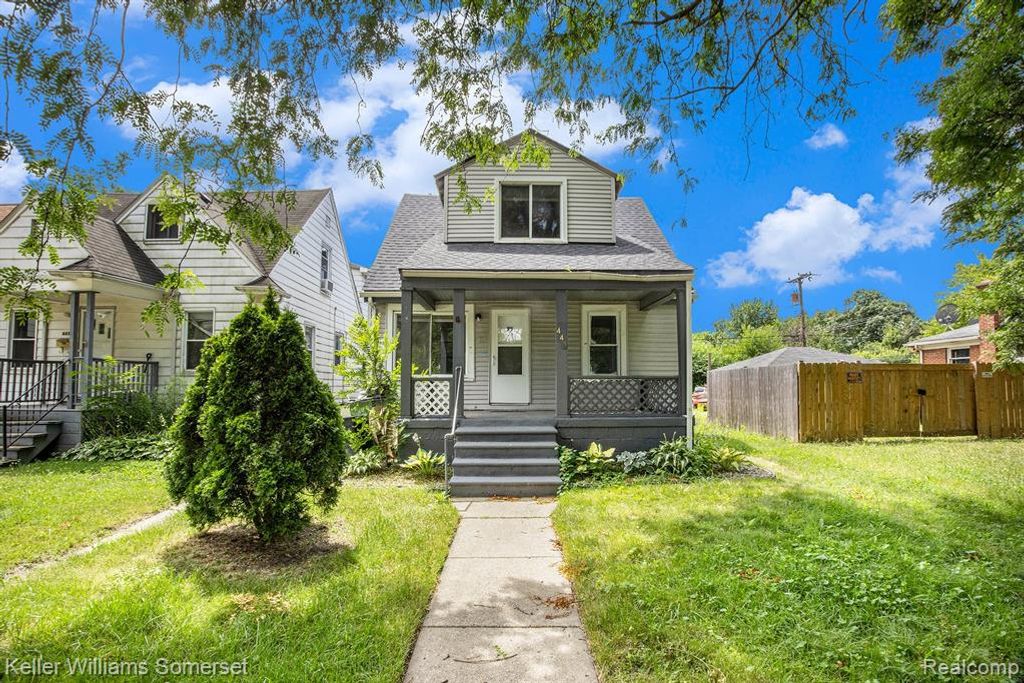 449 W Evelyn Avenue, Hazel Park, MI 48030