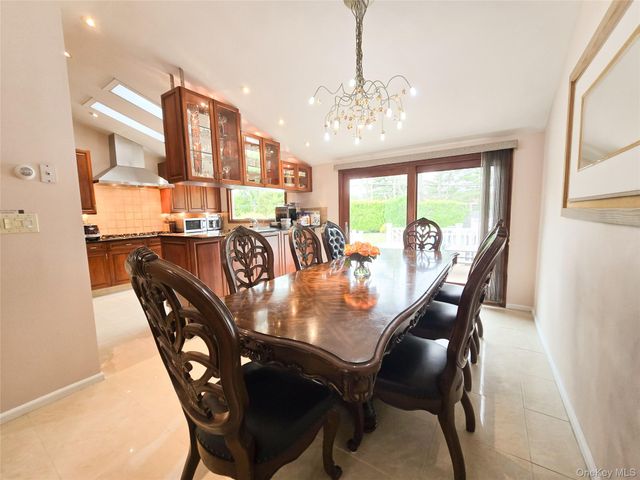 24 Edna Drive, Syosset, NY 11791