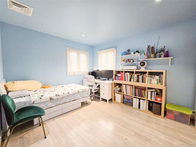 24 Edna Drive, Syosset, NY 11791