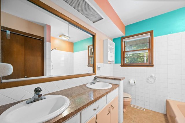 230 N Wichita St., Benton, KS 67017