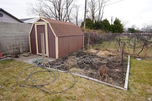 415 JACKSON AVE, Ogden, UT 84404