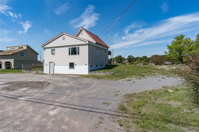 12093 County Route 125, Lyme, NY 13622