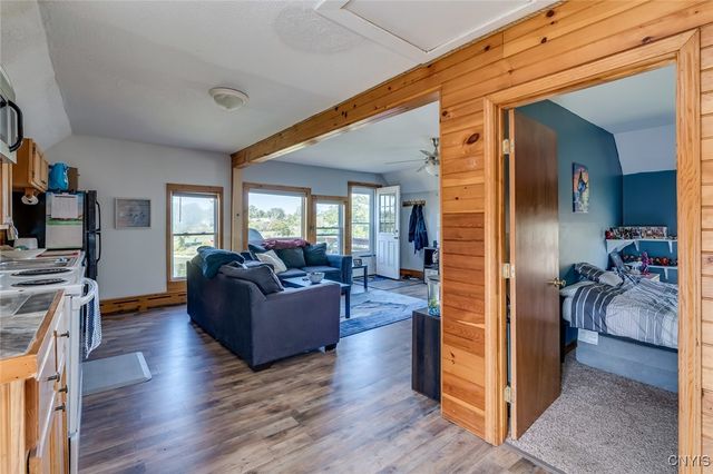 12093 County Route 125, Lyme, NY 13622