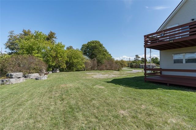 12093 County Route 125, Lyme, NY 13622