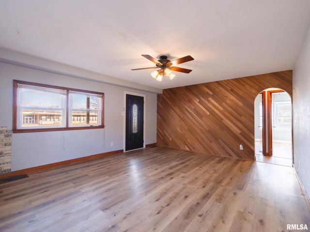 1419 EARL Street, Pekin, IL 61554