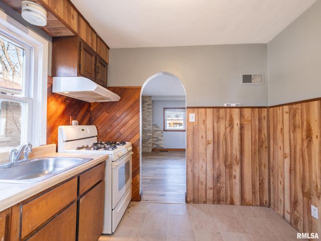 1419 EARL Street, Pekin, IL 61554