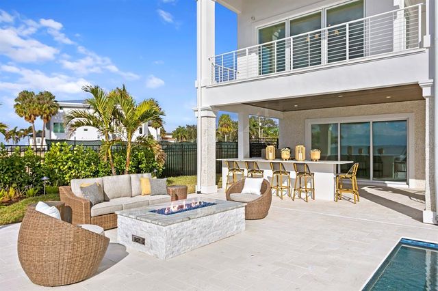 96 MARTINIQUE AVENUE, Tampa, FL 33606