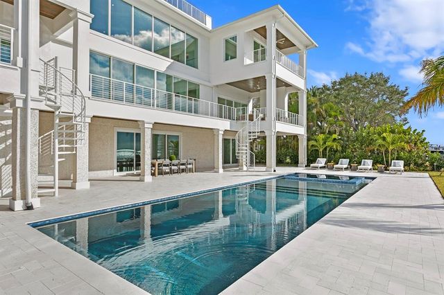 96 MARTINIQUE AVENUE, Tampa, FL 33606