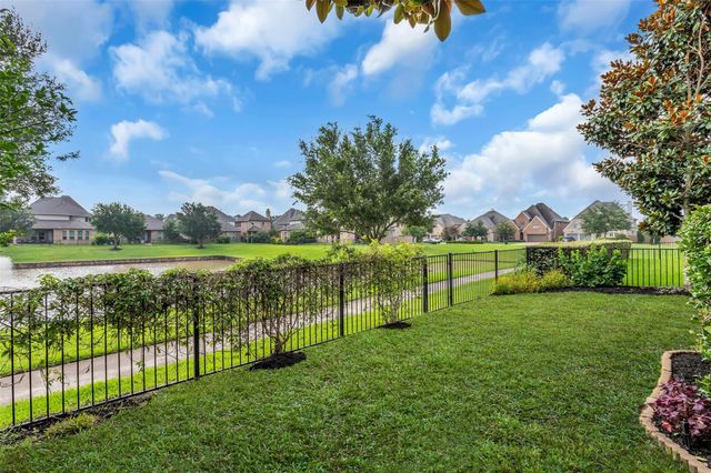 2105 Westbourne Park Drive, Houston, TX 77077