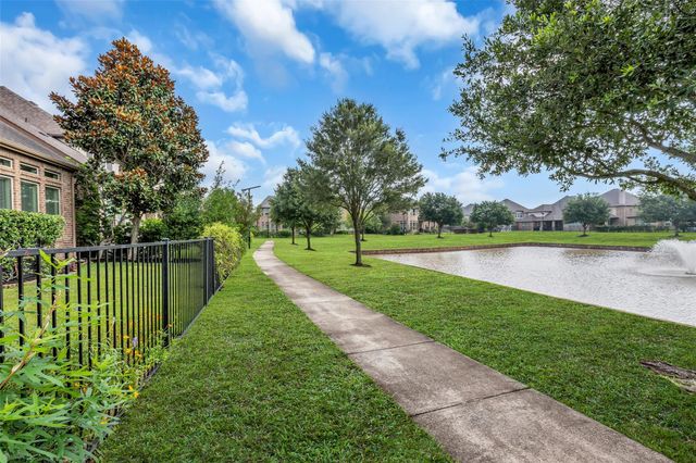 2105 Westbourne Park Drive, Houston, TX 77077