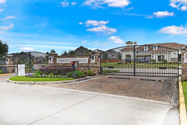 2105 Westbourne Park Drive, Houston, TX 77077