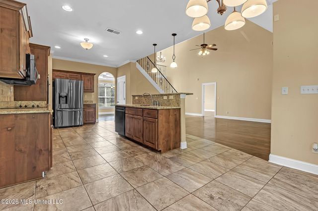12902 Cotton Row Drive, Olive Branch, MS 38654