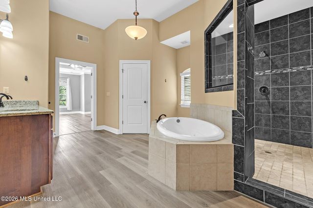 12902 Cotton Row Drive, Olive Branch, MS 38654