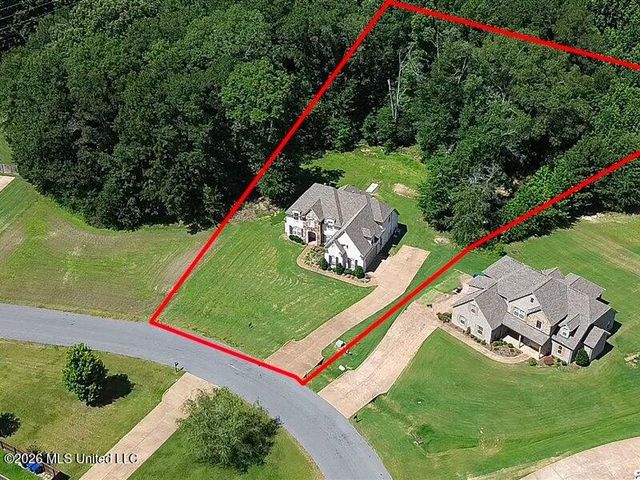 12902 Cotton Row Drive, Olive Branch, MS 38654