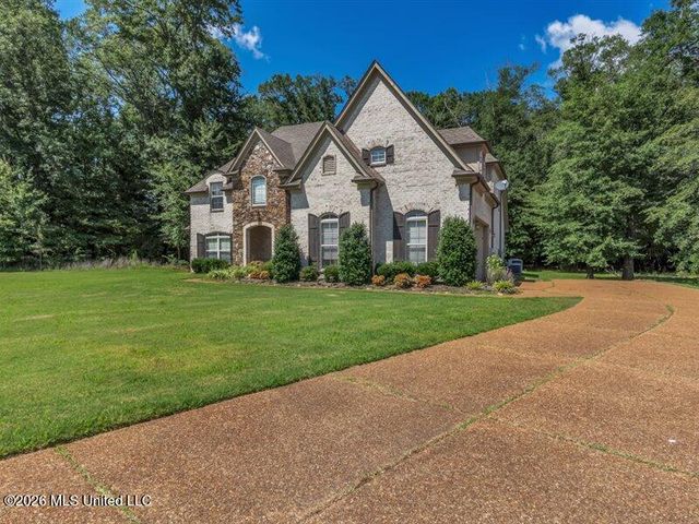 12902 Cotton Row Drive, Olive Branch, MS 38654