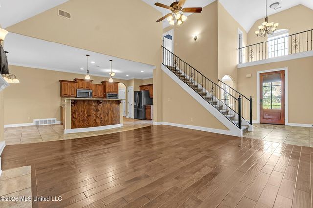 12902 Cotton Row Drive, Olive Branch, MS 38654