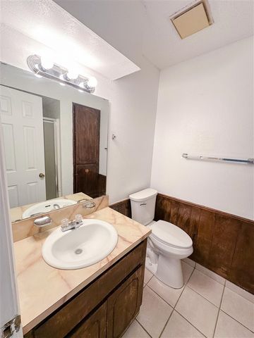 6143 SW Park Place, Lawton, OK 73505