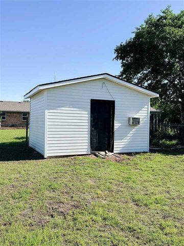 6143 SW Park Place, Lawton, OK 73505