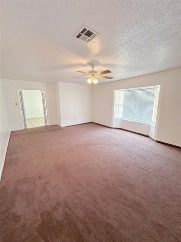 6143 SW Park Place, Lawton, OK 73505