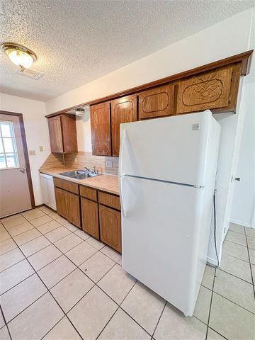 6143 SW Park Place, Lawton, OK 73505